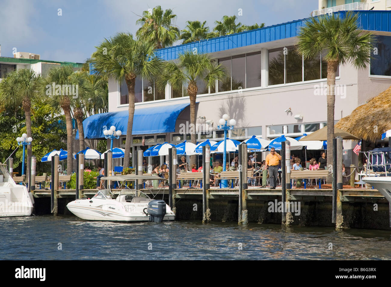 Fort Ft. Lauderdale Florida,Sunrise,Sawgrass Mills mall,food  court,tables,families,restaurant restaurants food dining cafe  cafes,FL181222029 Stock Photo - Alamy