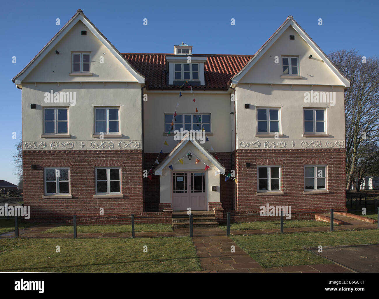 Housing Maharishi Garden Village Rendlesham Suffolk England Stock Photo Alamy