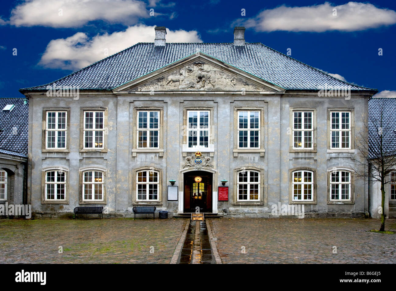 Danish museum of art hi-res stock photography and images - Alamy