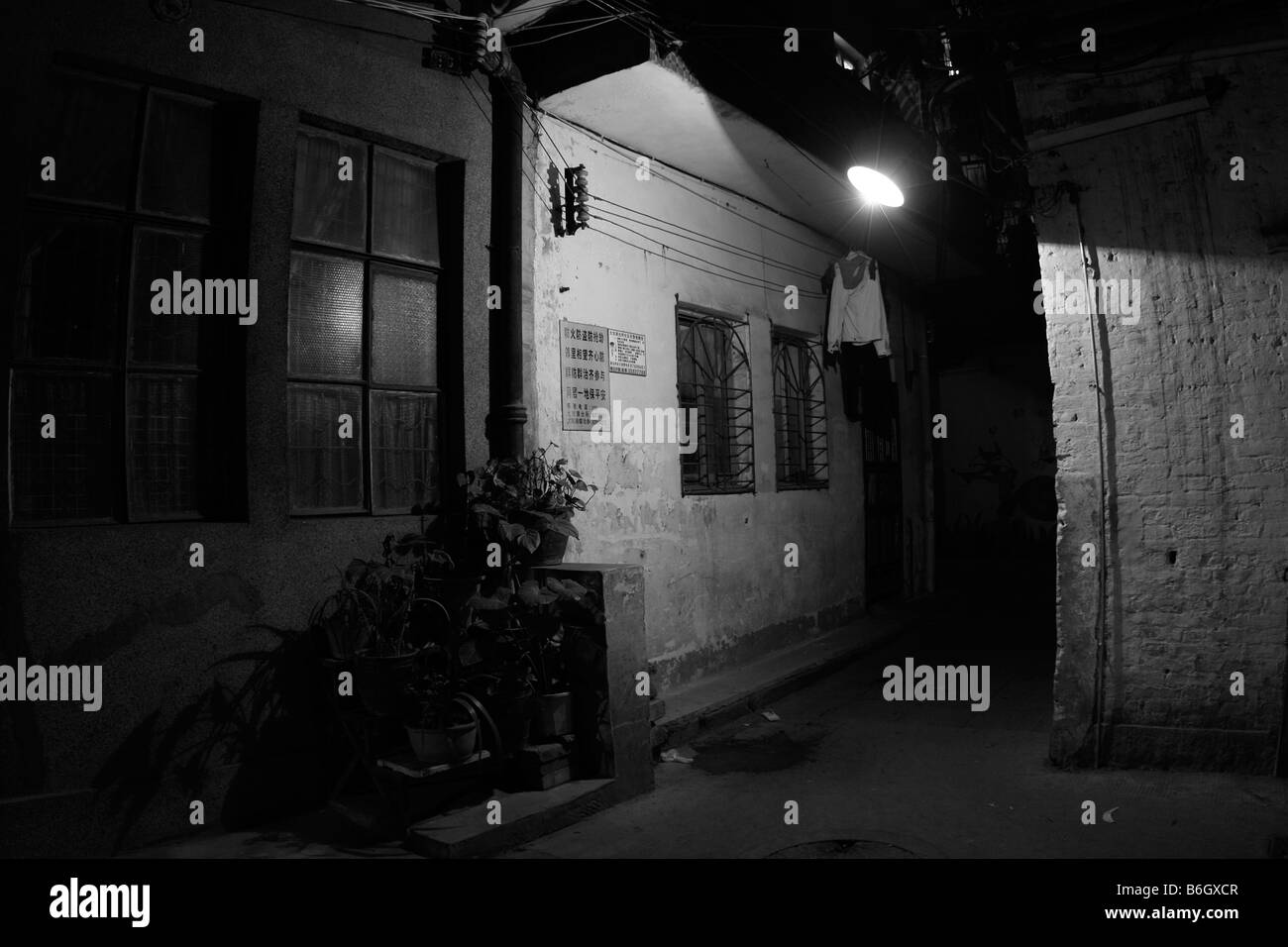 Empty street corner Black and White Stock Photos Images Alamy