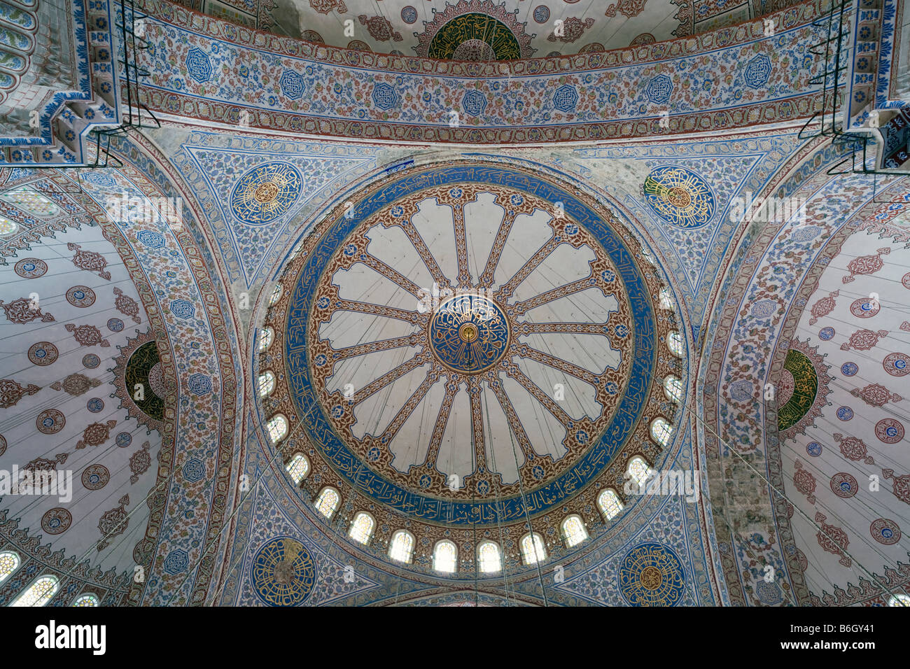 Blue mosque interior istanbul hi-res stock photography and images - Alamy