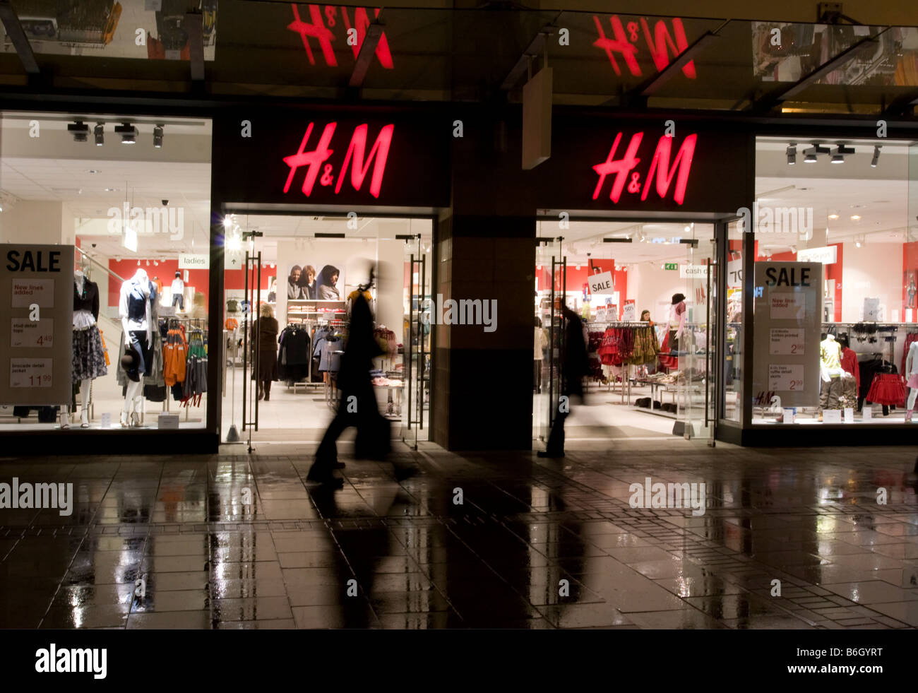 H&M Clothing retailer Hemel Hempstead Herts Stock Photo - Alamy