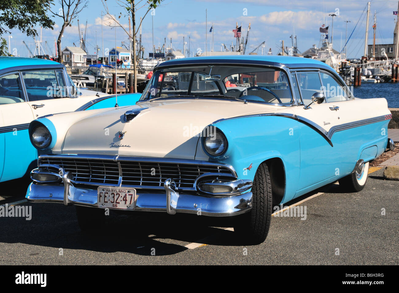 1950s ford car hi-res stock photography and images - Alamy