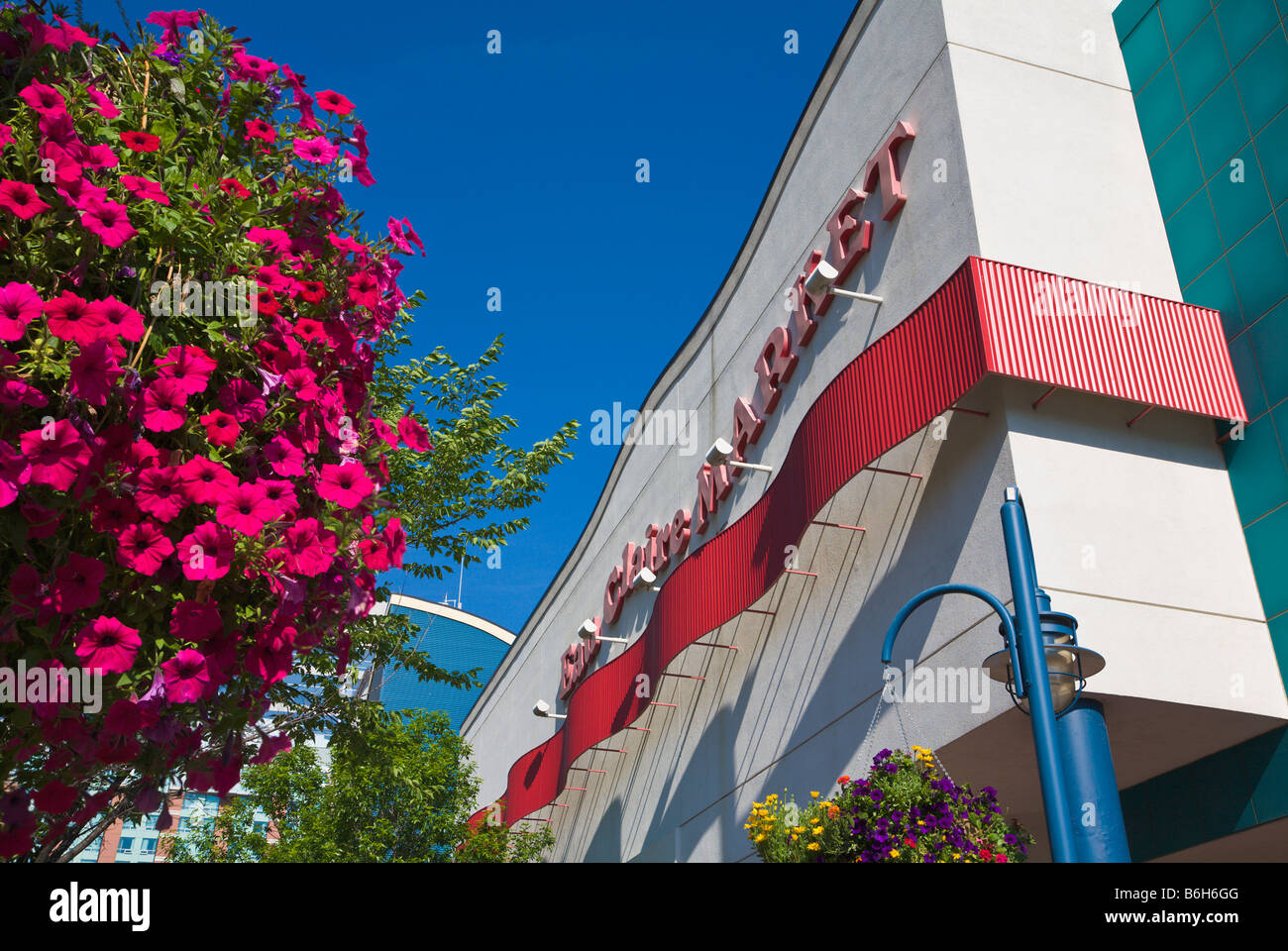 Eau Claire Market Calgary Canada Stock Photo Alamy