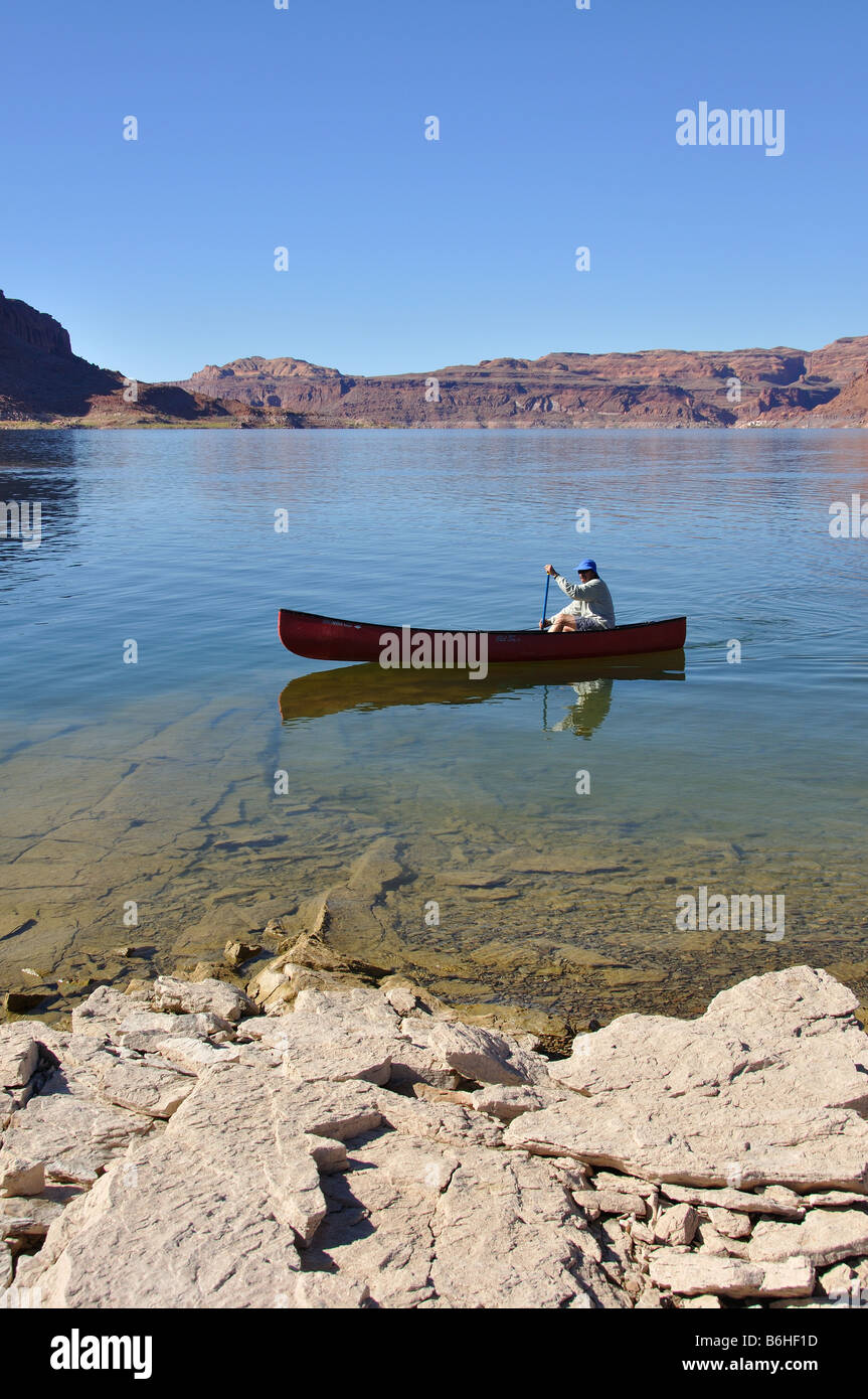 Canoeing on lake powell hires stock photography and images Alamy