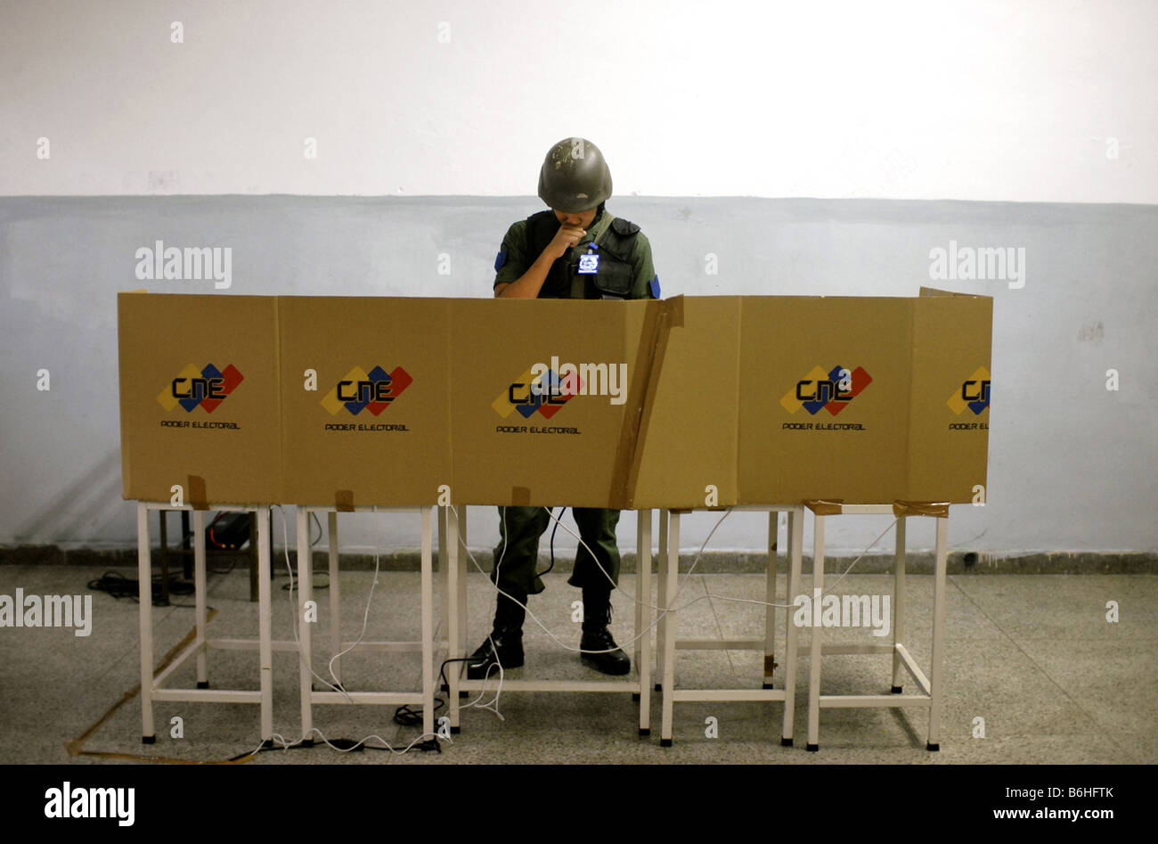 Chavez, Chavistas, Election, Elections, Hugo Chavez, Venezuela, Venezuelans, Vote, Voter, Voters, Voting, latin america Stock Photo