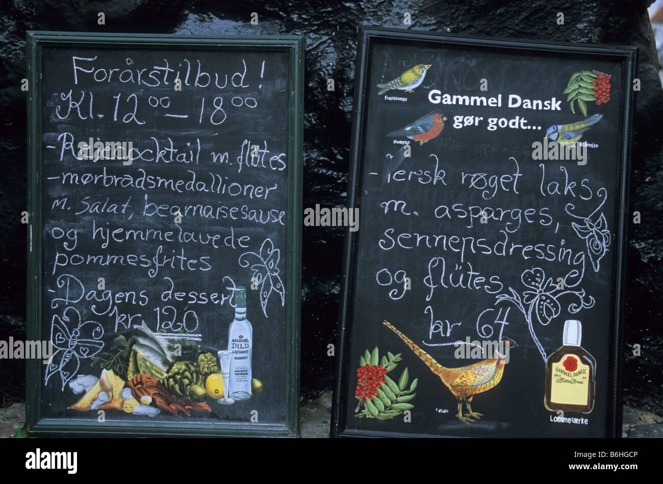 Elk167 3580 Denmark Jutland Ebeltoft restaurant chalkboard menus Stock Photo