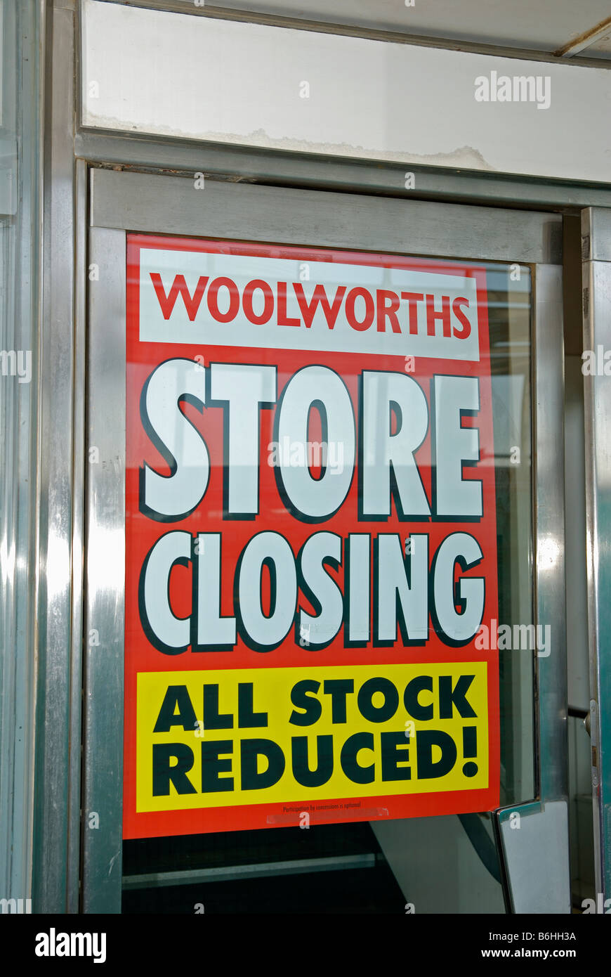 Store closing sign hires stock photography and images Alamy