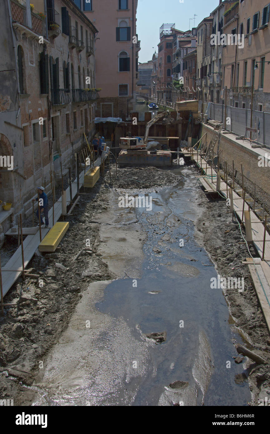 Canal repairs Venice Italy April 2008 Stock Photo