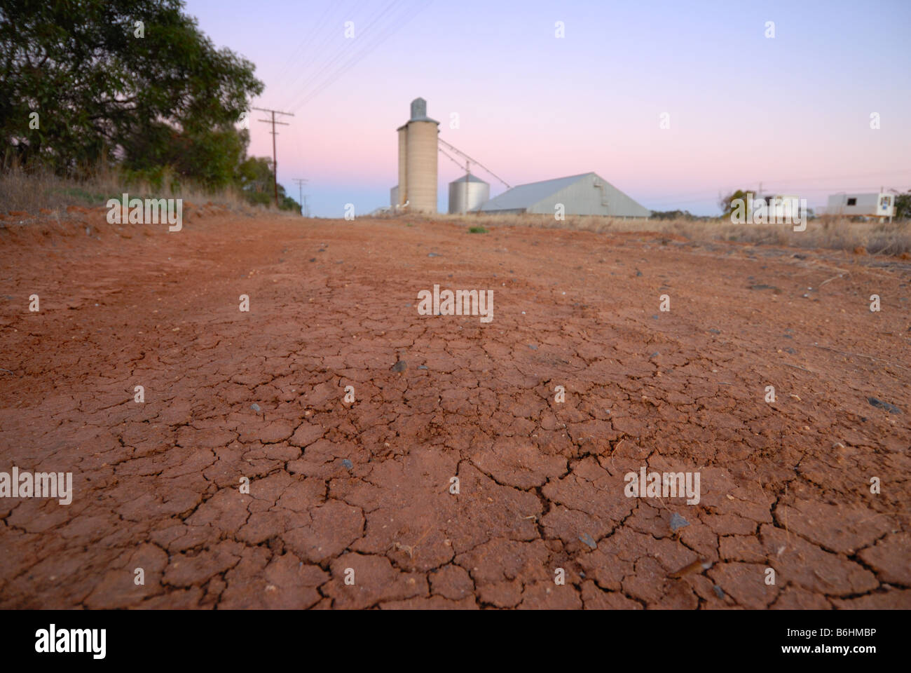 Drought conditions near grain silohs near the border of South Australia and Victoria. Stock Photo