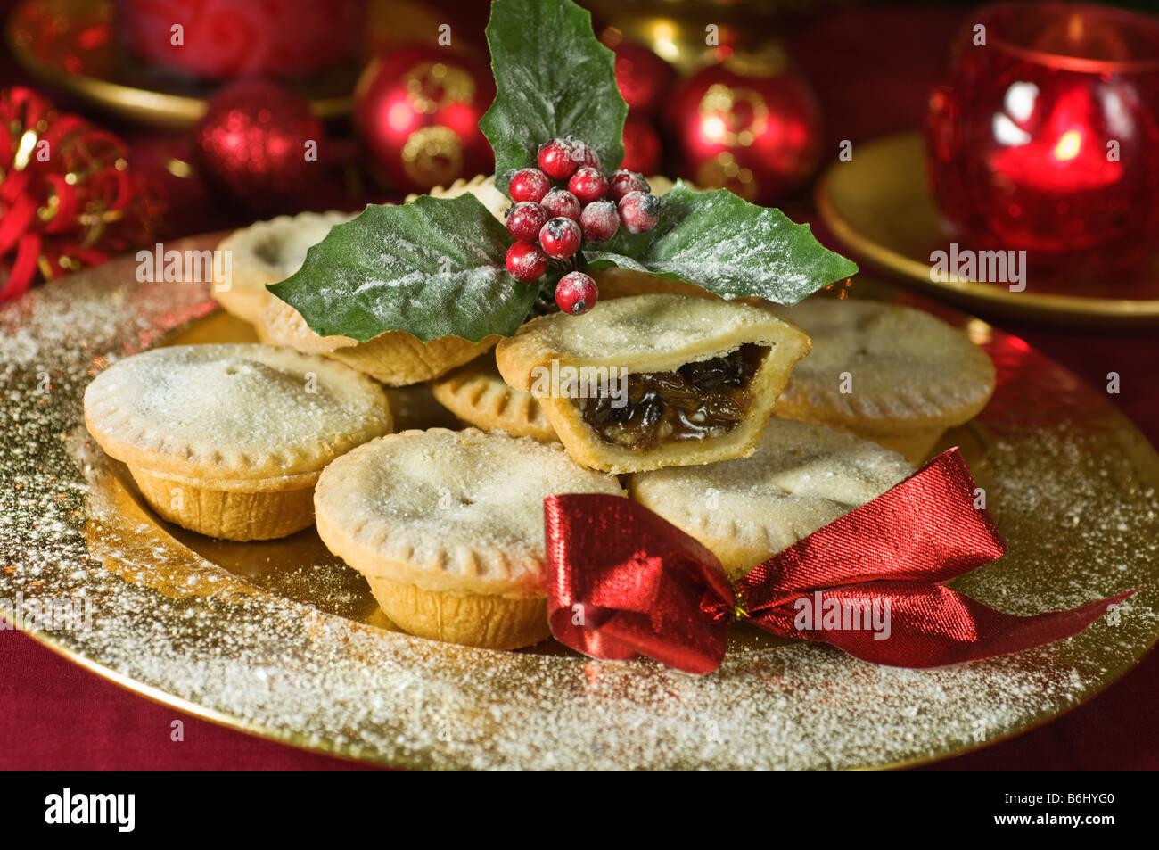 English mince pies hi-res stock photography and images - Alamy