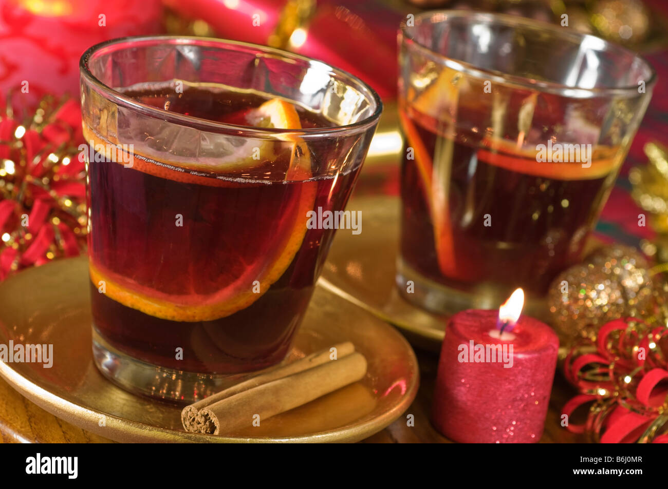 Gluhwein (mulled wine) hi-res stock photography and images - Alamy
