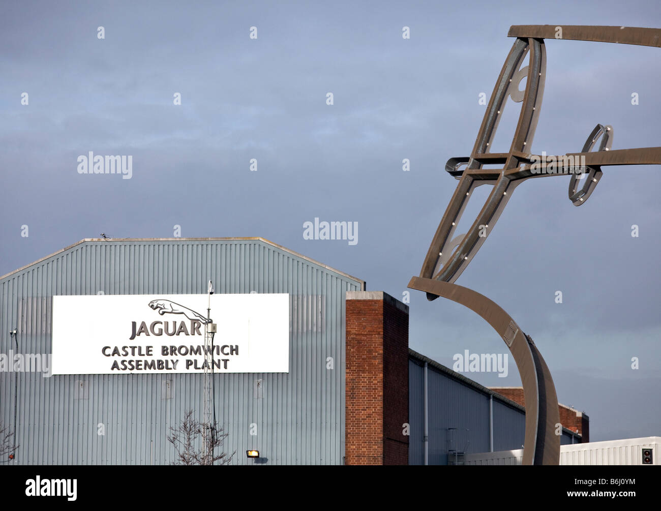 Jaguar cars assembly plant, castle bromwich, west midlands, england, uk