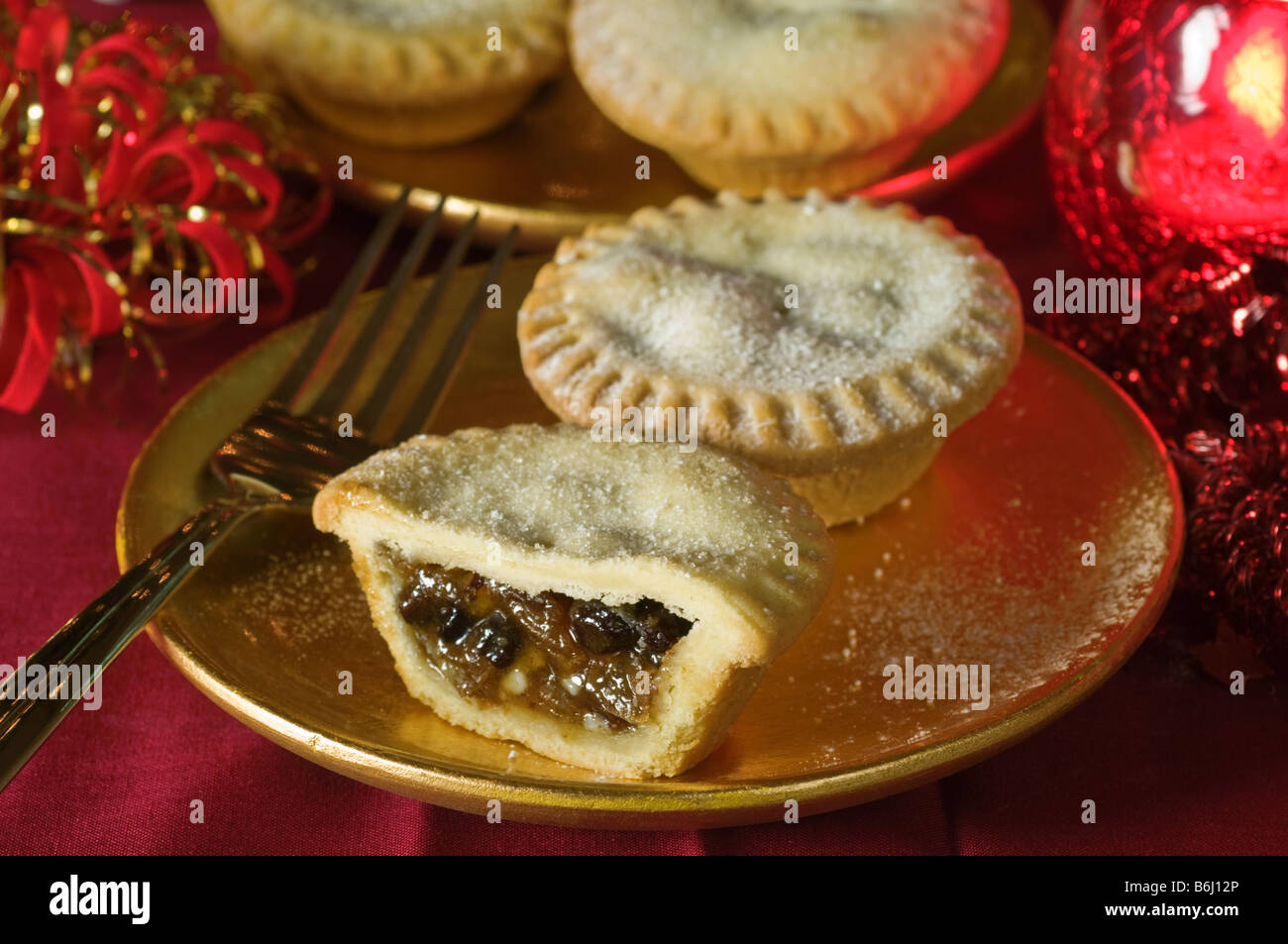Traditional british mince pies hires stock photography and images Alamy