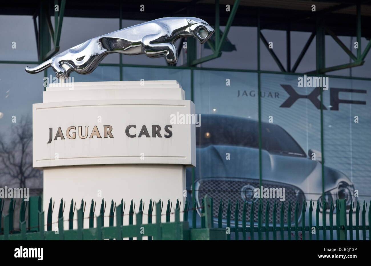 Jaguar cars assembly plant, castle bromwich, west midlands, england, uk