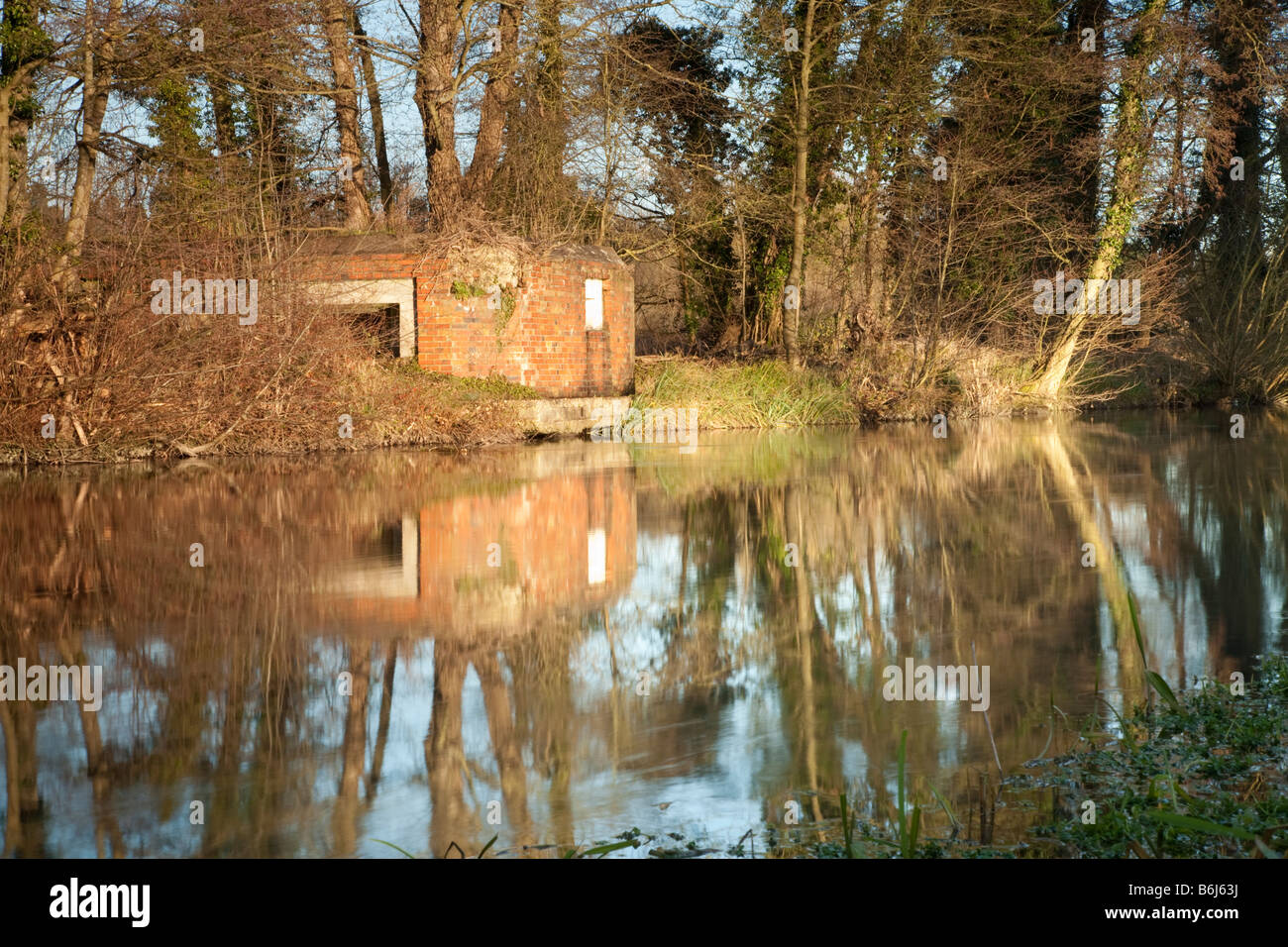 Pillbox on the banks of the River Kennet at Woolhampton in Berkshire Uk Stock Photo