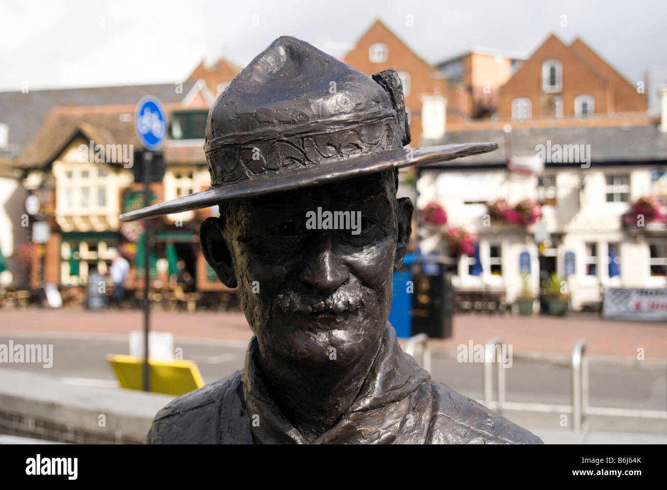 File:Perambur-Heritage-Walk-Lord-Baden-Powell-Statue-Founder