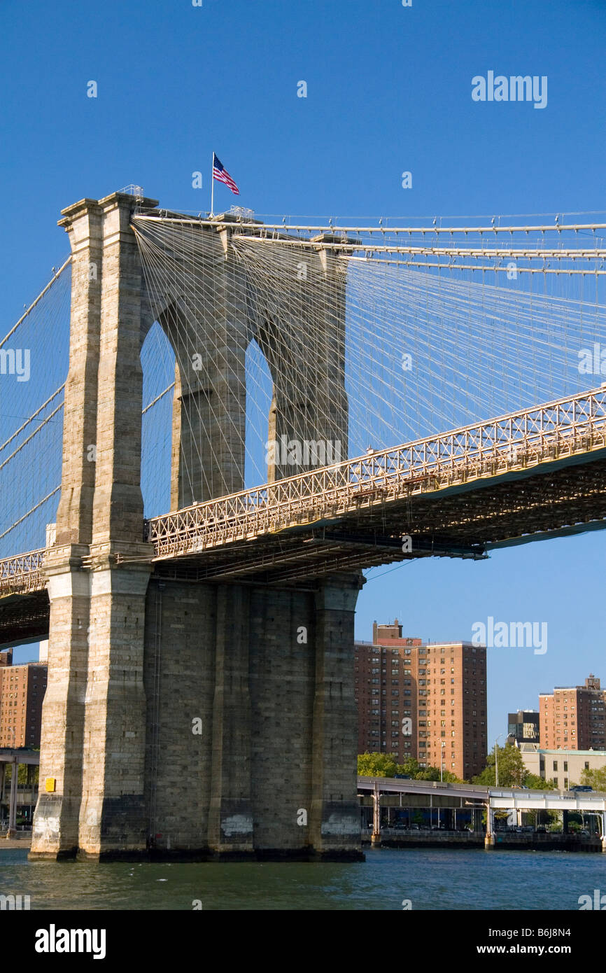 The Brooklyn Bridge spanning the East River in New York City New York ...