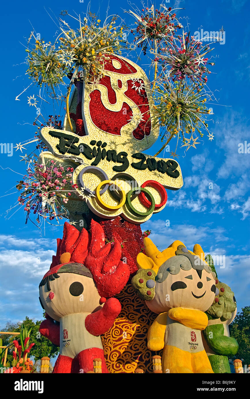 Rose Parade Float Chinese 2008 Beijing Olympic Games adorned with