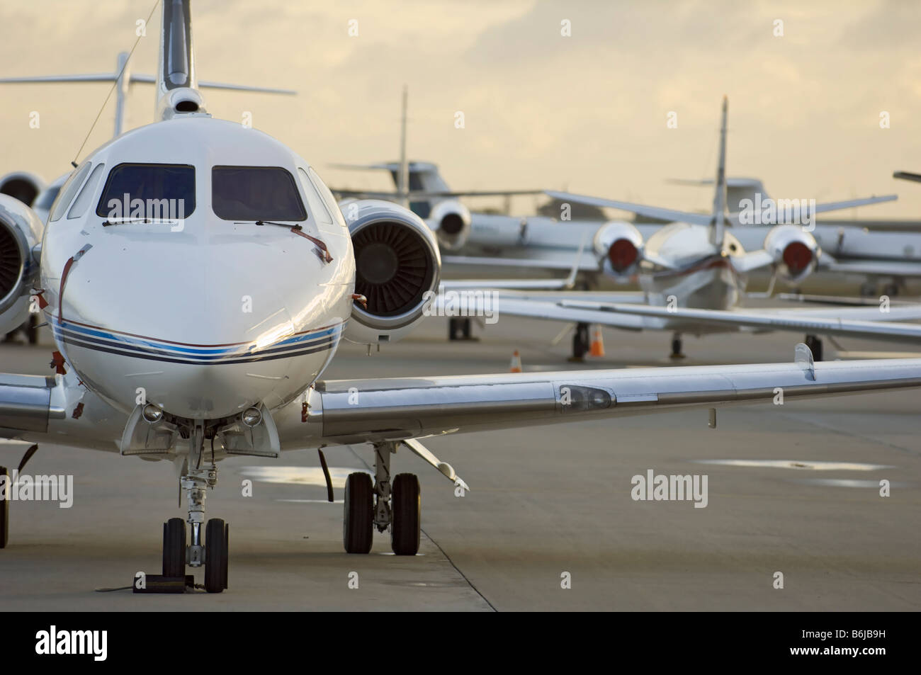 jet aircraft on tarmac at airport Stock Photo - Alamy