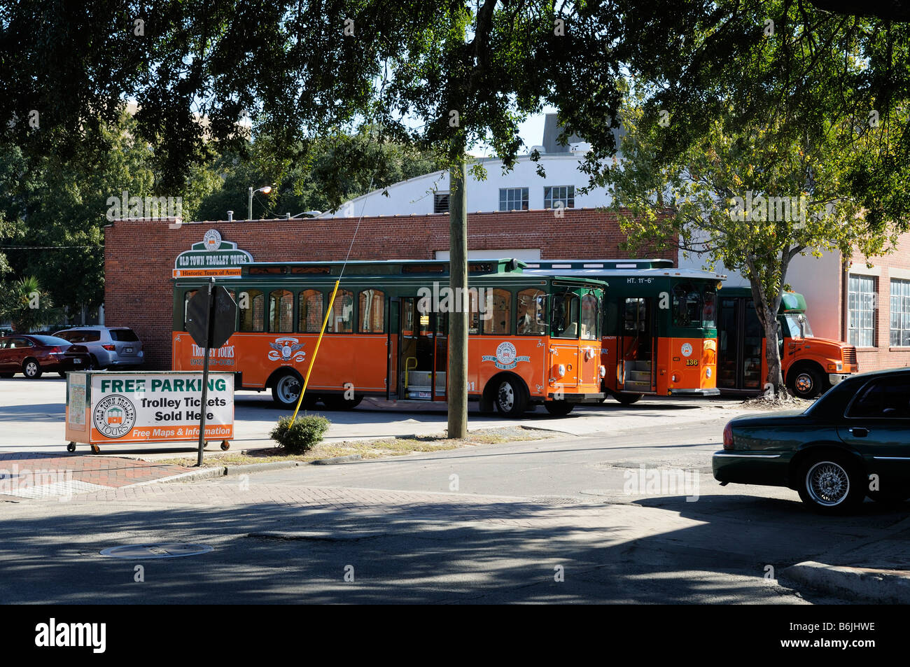 Old Town trolley Tours depot in Savannah USA Stock Photo Alamy