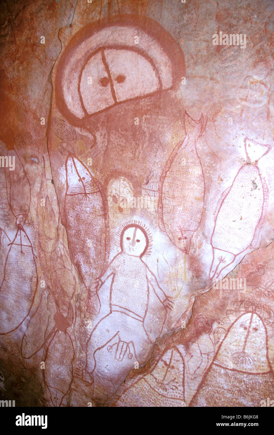 Australia, The Kimberley, Raft Point. Wandjina figures, painted by Worona people up to 20,000 years ago Stock Photo