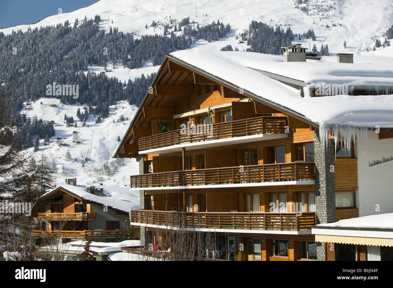 Verbier ski resort hi-res stock photography and images - Alamy
