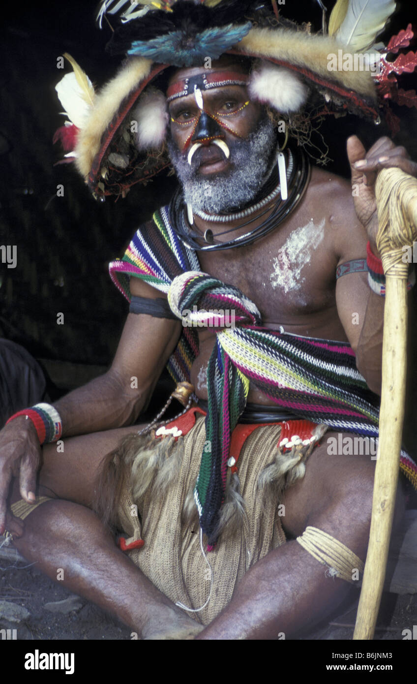 Papua New Guinea, Highlands.  Huli Wigman.  Pajia the Witchdoctor. Stock Photo