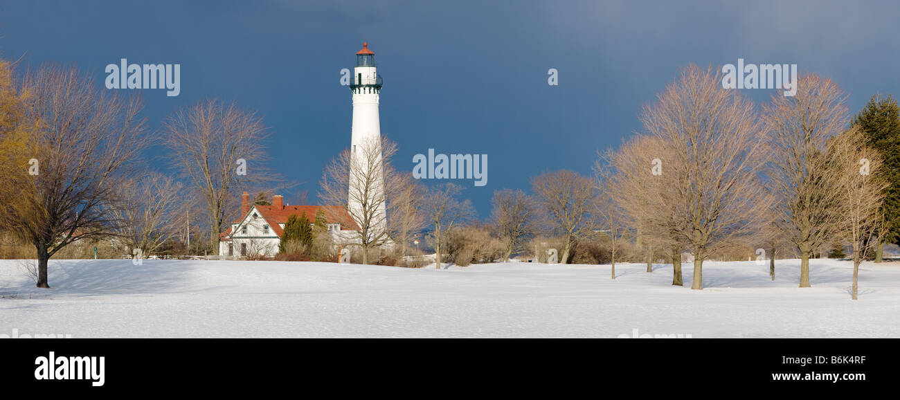 The Wind Point Lighthouse seen from Shoop Park in Racine, Wisconsin ...