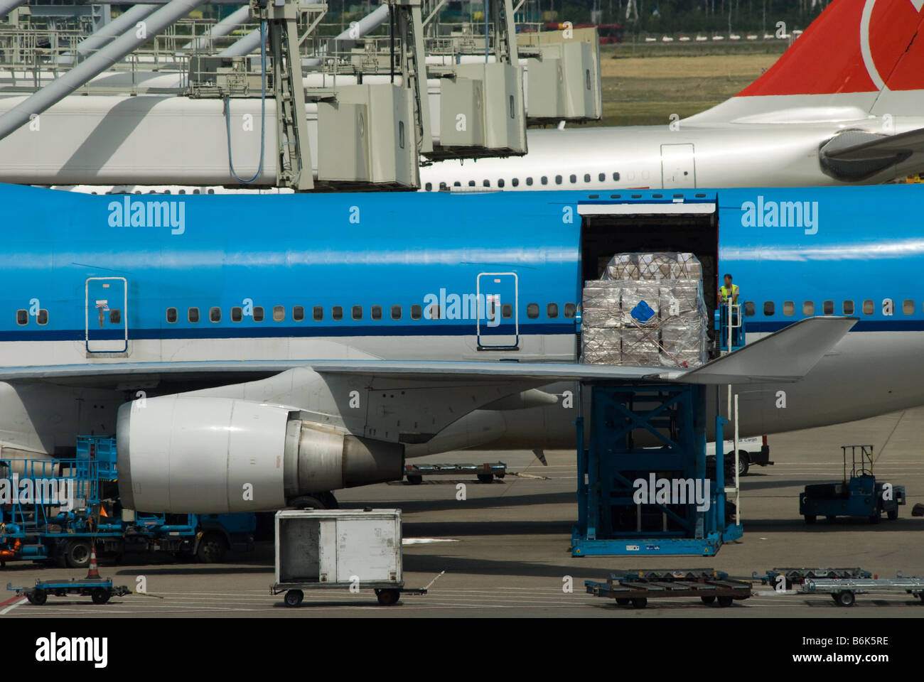 aircraft loading cargo on airport Stock Photo Alamy