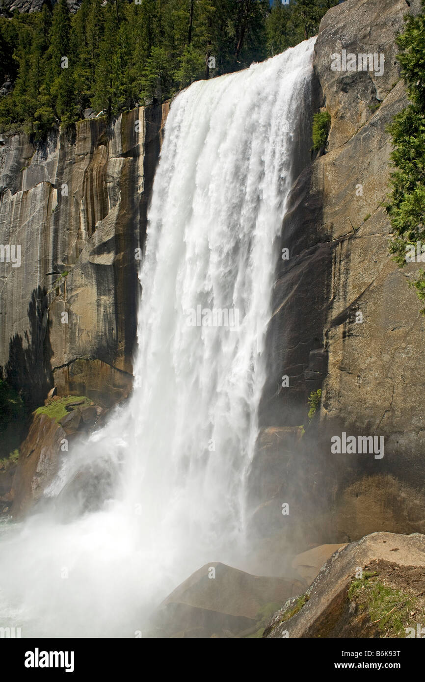 CALIFORNIA - Vernal Fall from the Mist Trail in Yosemite National Park ...