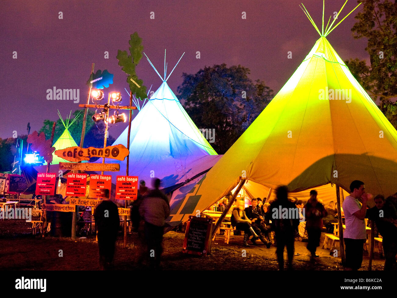 Tipi hi-res stock photography and images - Alamy