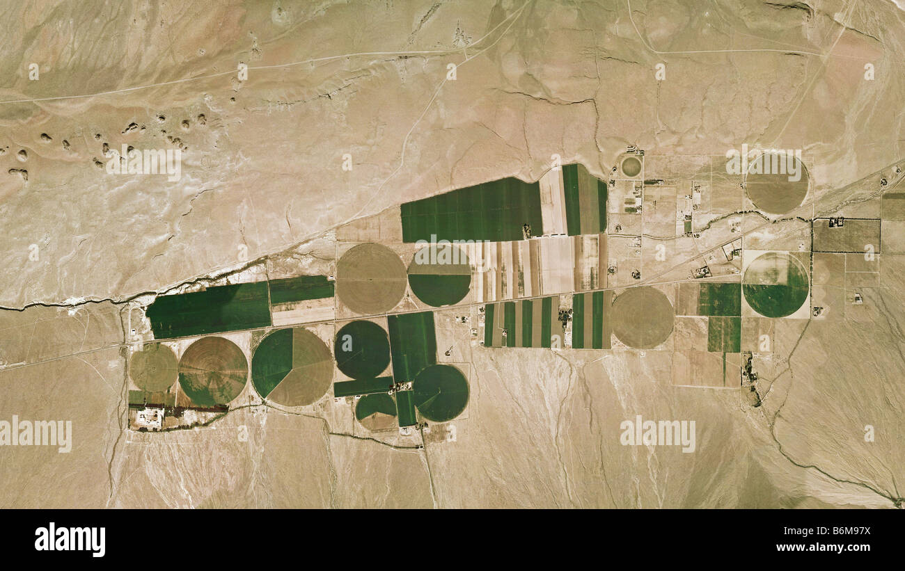 aerial map above center pivot irrigation Inyo county desert California Stock Photo