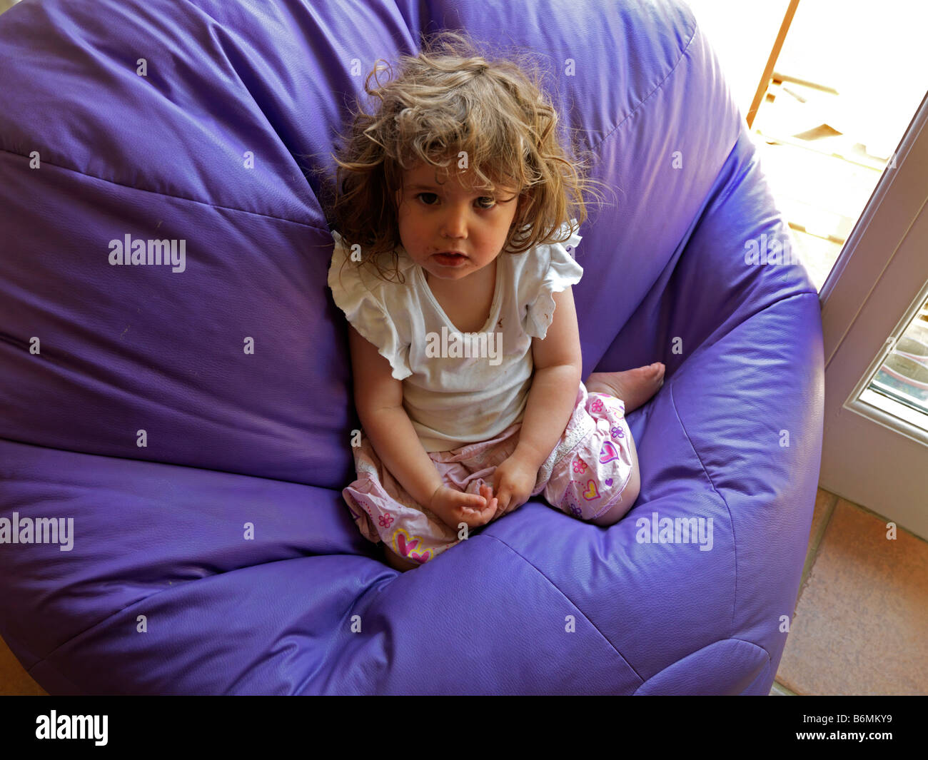 Girl bean bag hi-res stock photography and images - Alamy