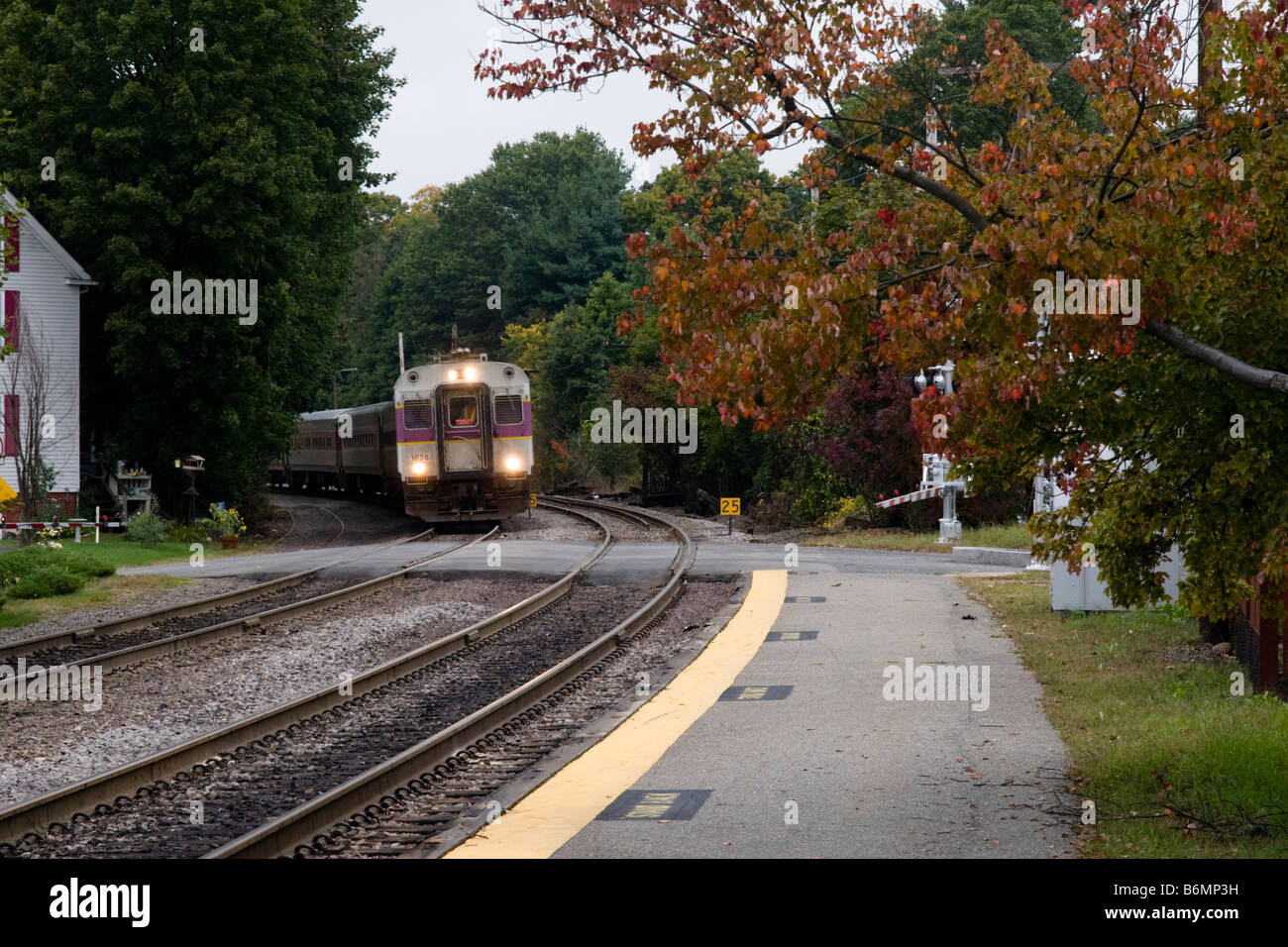 Mbta commuter rail hires stock photography and images Alamy