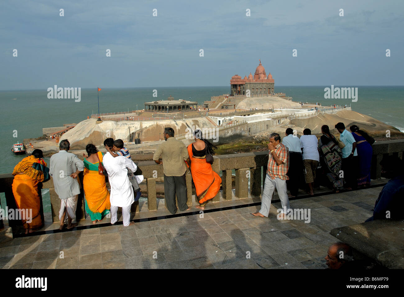 VIVEKANANDA ROCK MEMORIAL IN KANYAKUMARI TAMILNADU Stock Photo - Alamy