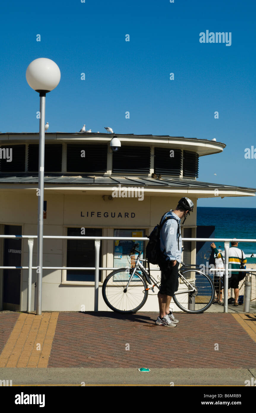 Lifeguard station at Sydney's Bondi Beach Stock Photo Alamy