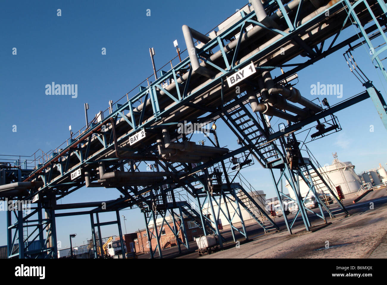 Esso Birmingham bitumen distribution plant and railhead Stock Photo Alamy
