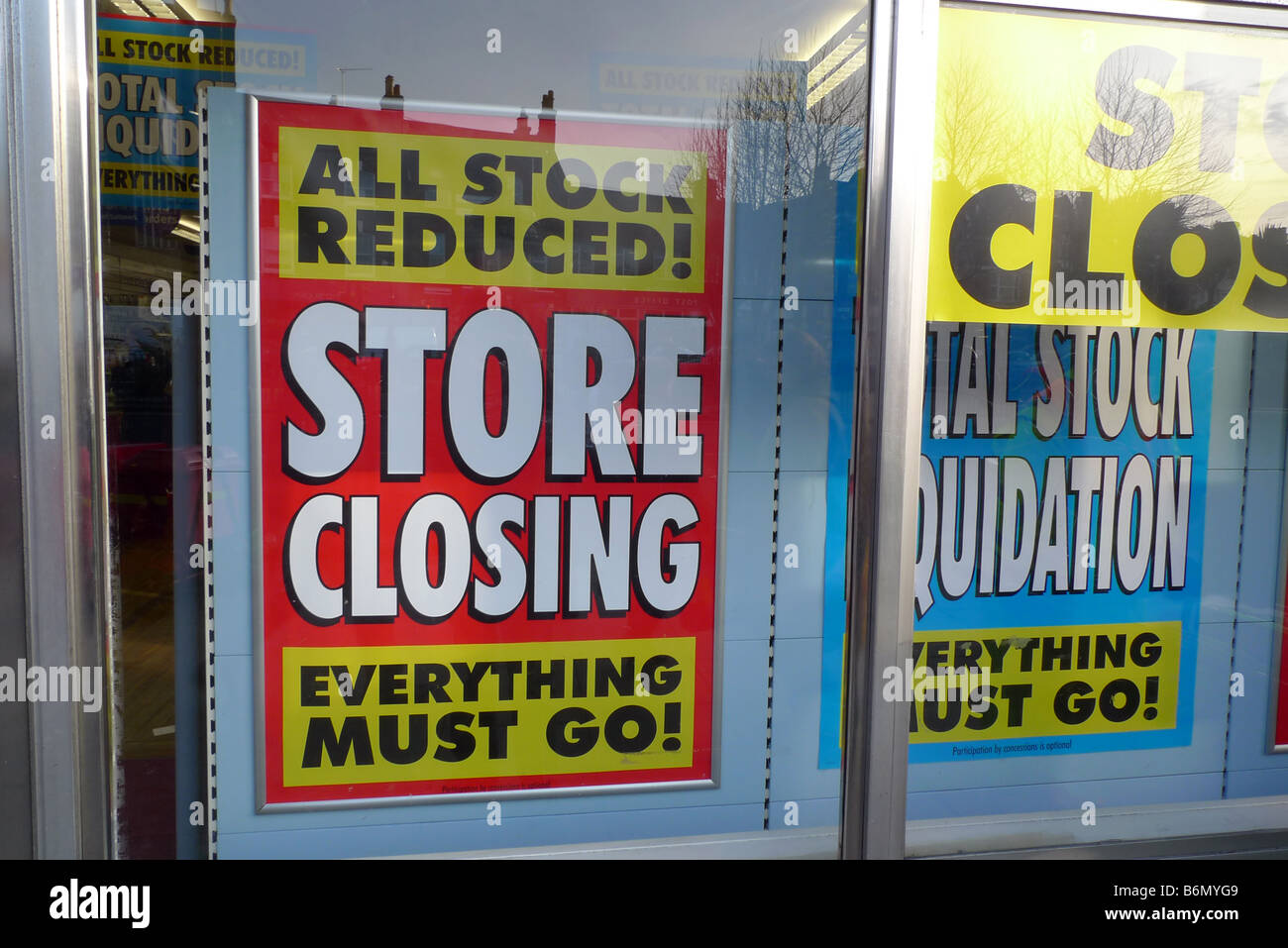 Store closing down poster hires stock photography and images Alamy