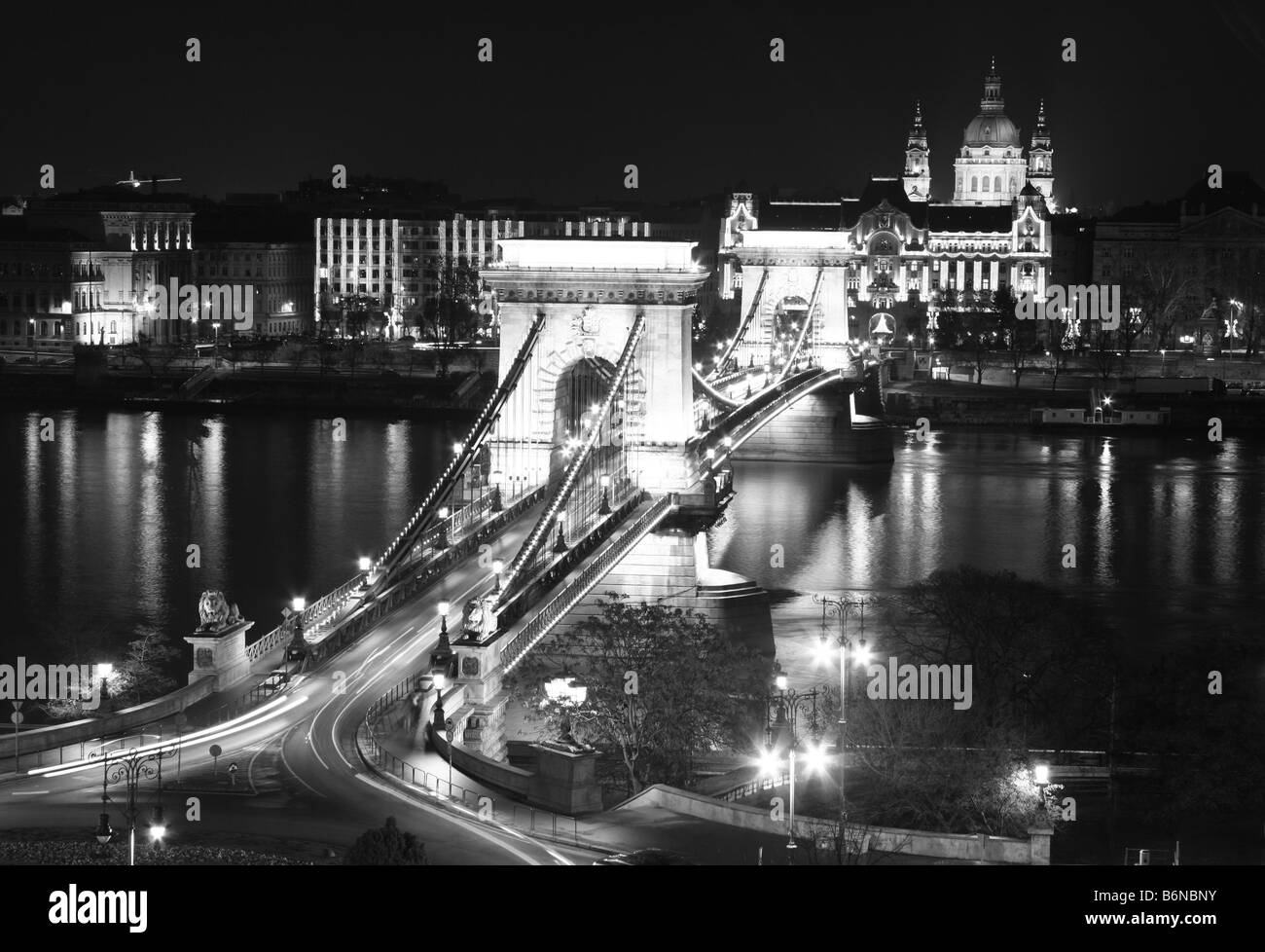 Széchenyi Chain bridge in Budapest by night (Hungary) Stock Photo