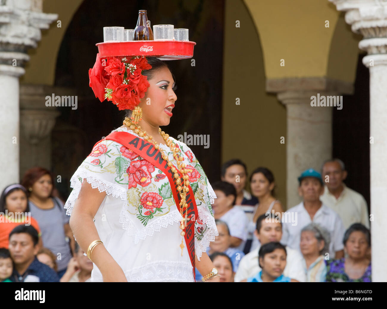 Traditional Mexican Folk Dancing display with beer and trays on heads Merida Yucatan Mexico Stock Photo