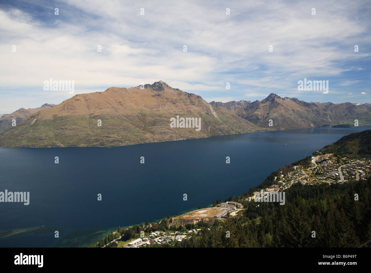 Aerial view of Lake Wakatipu, Queenstown, New Zealand Stock Photo - Alamy