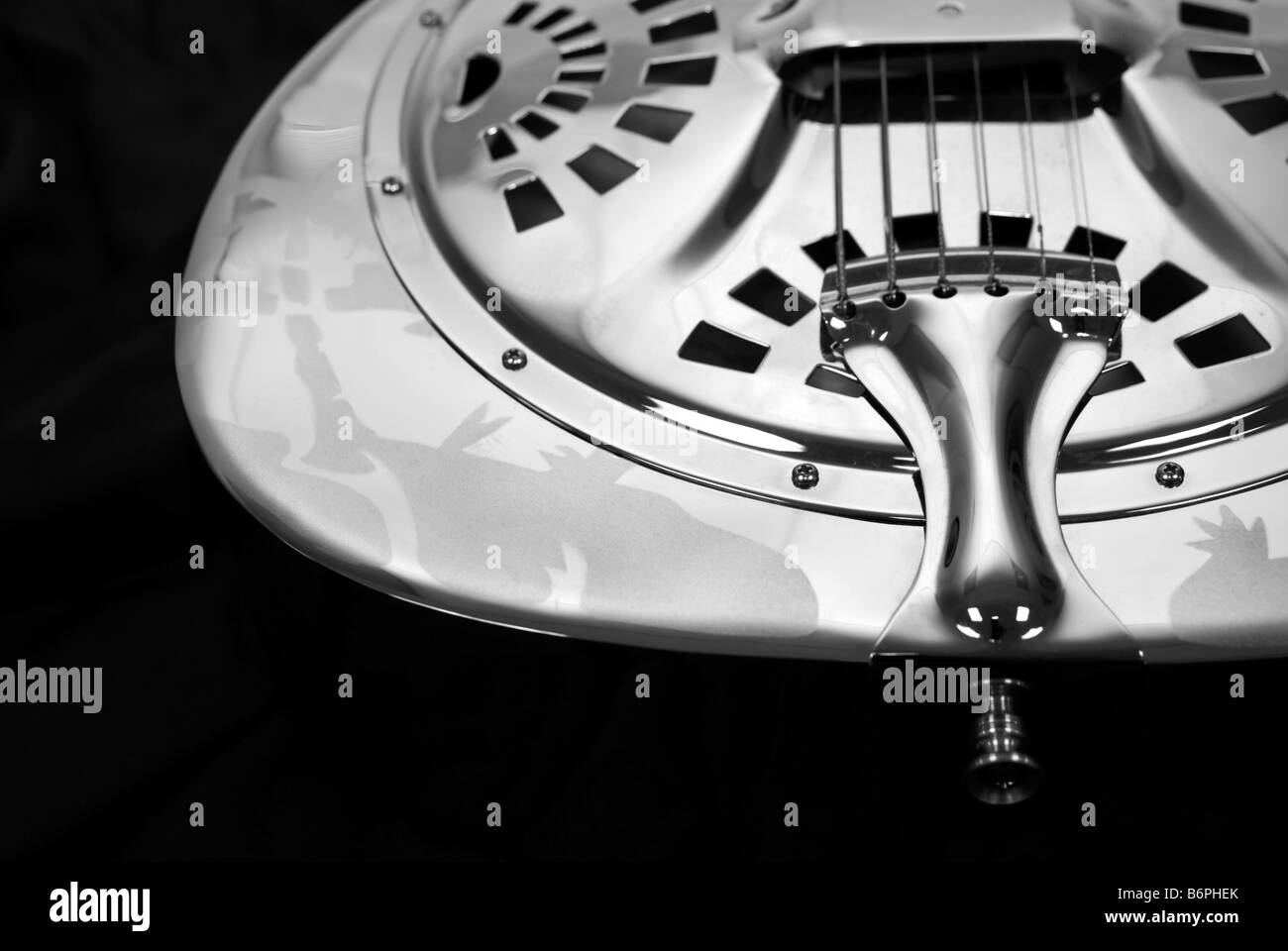 Dobro guitar hi-res stock photography and images - Alamy