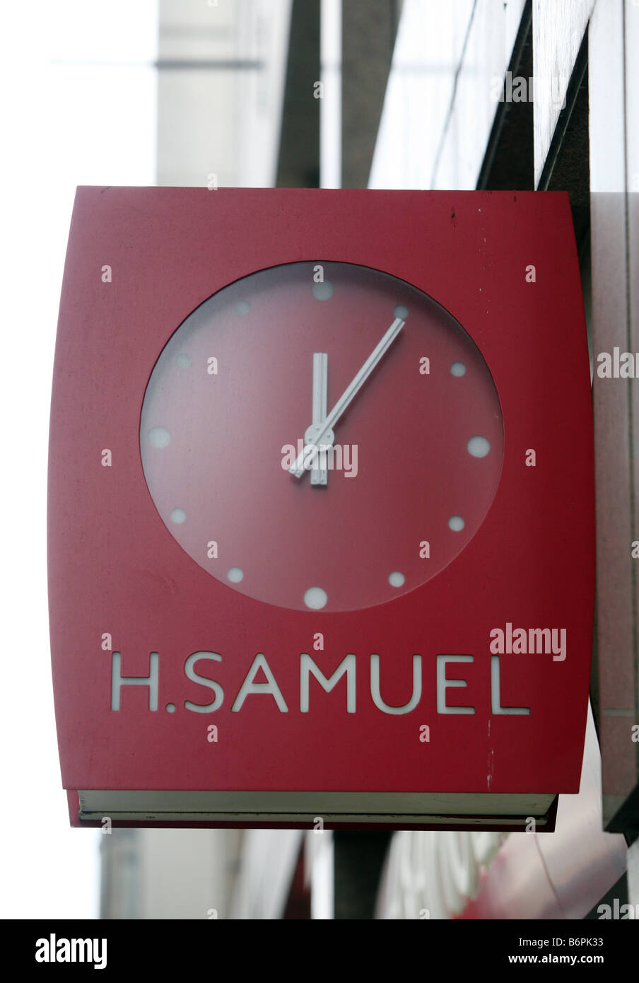 H samuel clock hires stock photography and images Alamy