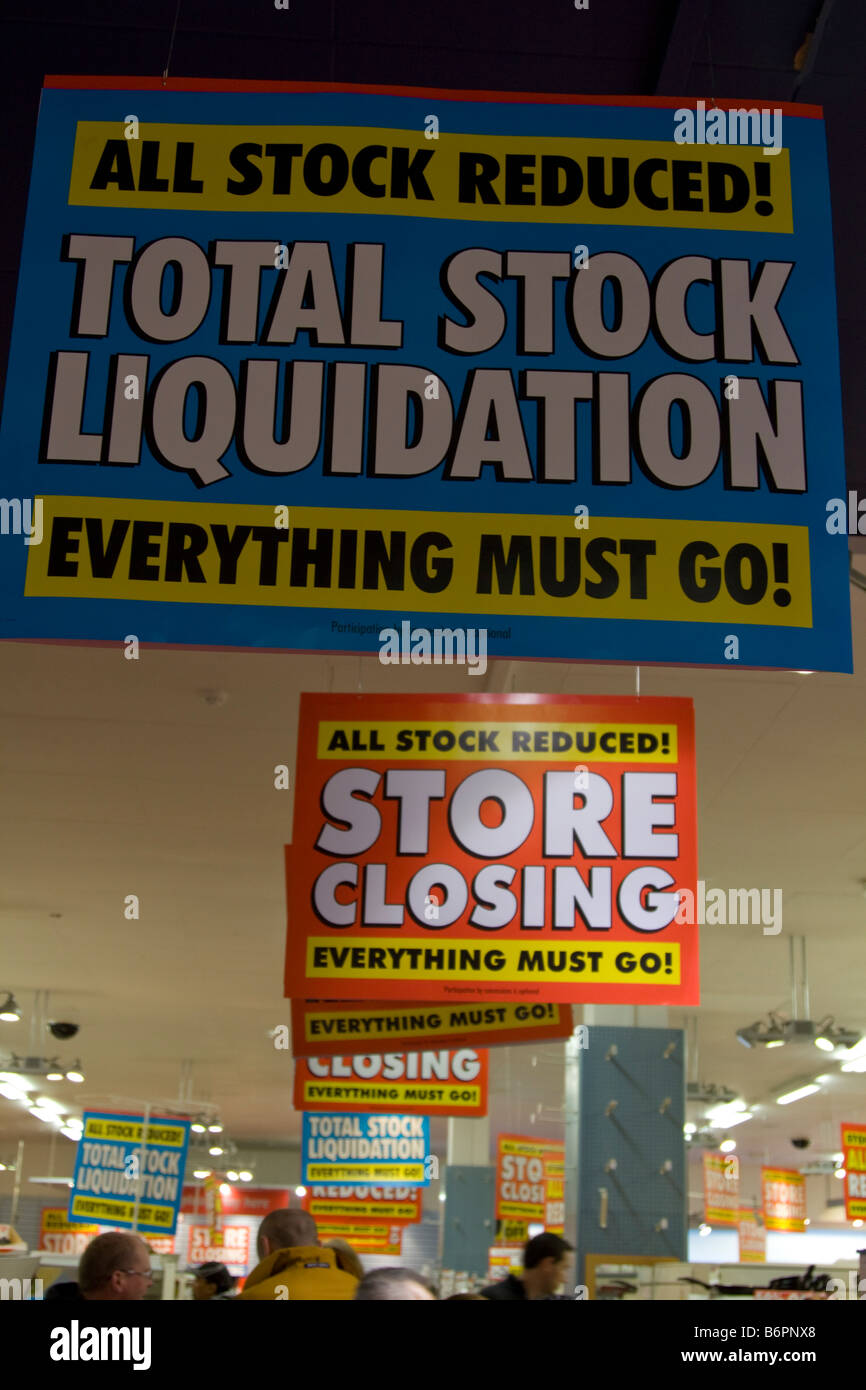 Woolworths closing down sale Hemel Hempstead Hertfordshire Stock Photo