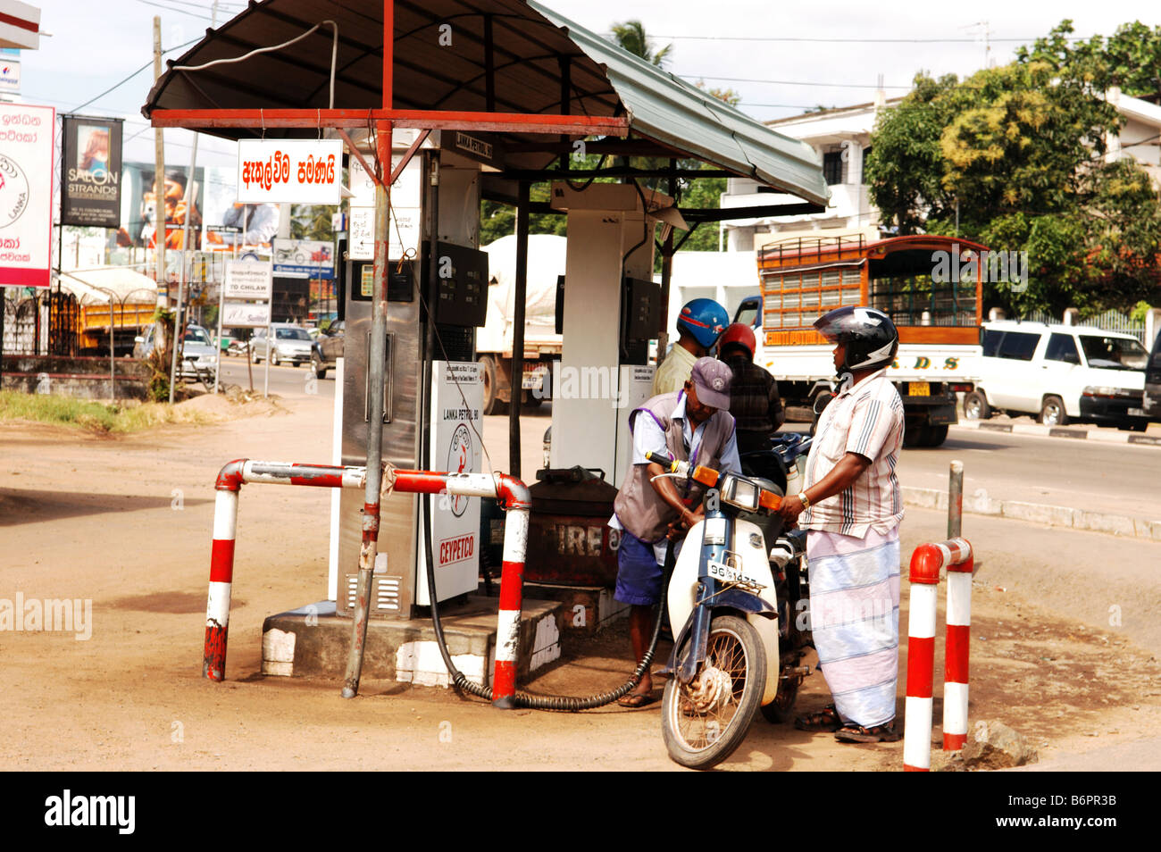 Sri lanka petrol station hi-res stock photography and images - Alamy