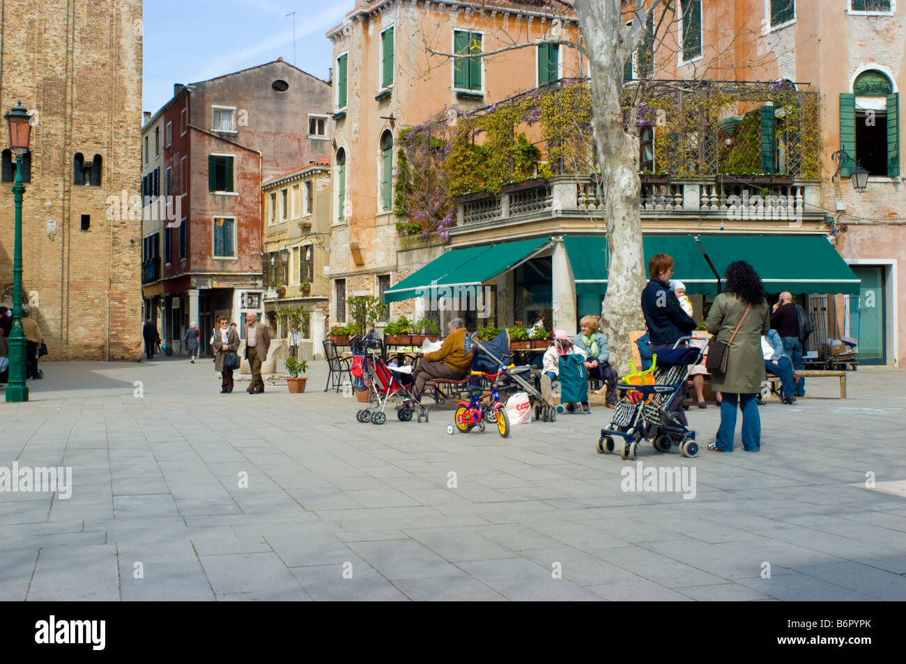 Venice, Italy. Everyday life Stock Photo Alamy