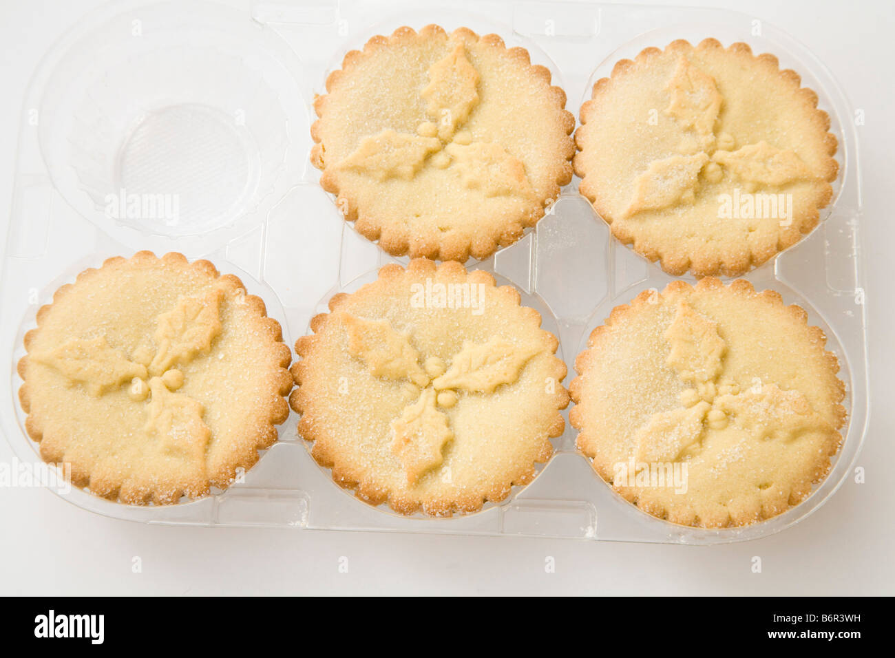 Tray of mince pies hi-res stock photography and images - Alamy
