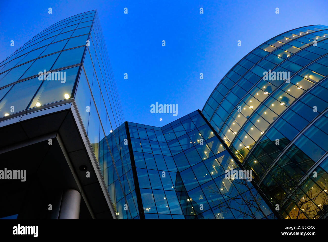 Ernst Young 1 More London Place London Britain Stock Photo - Alamy