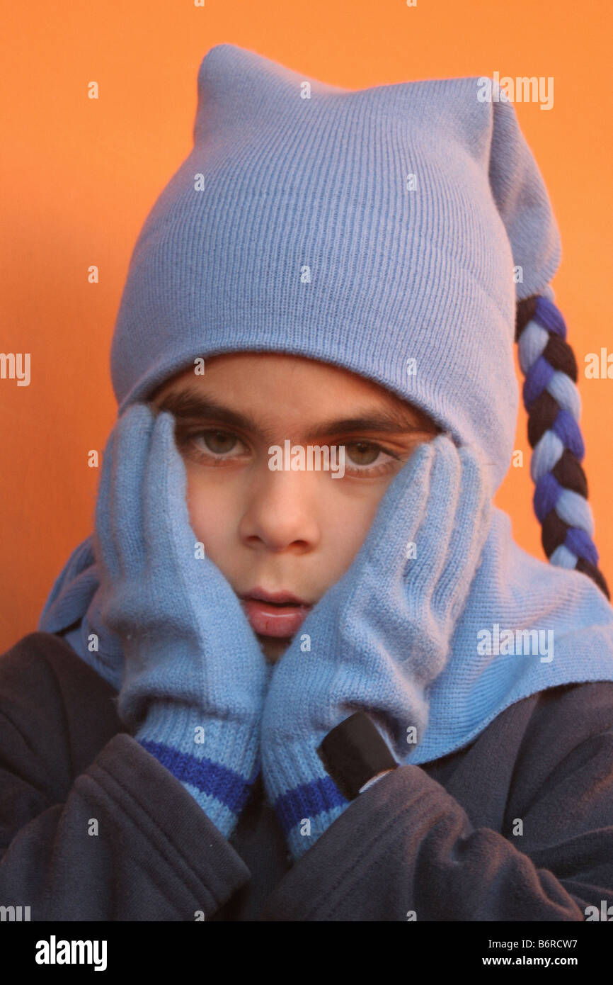 Boy wearing hat and gloves hi-res stock photography and images - Alamy